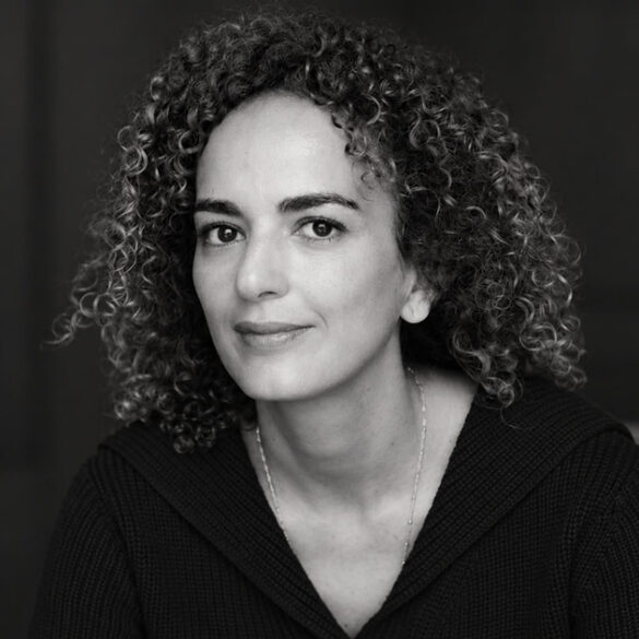 Autora Leila